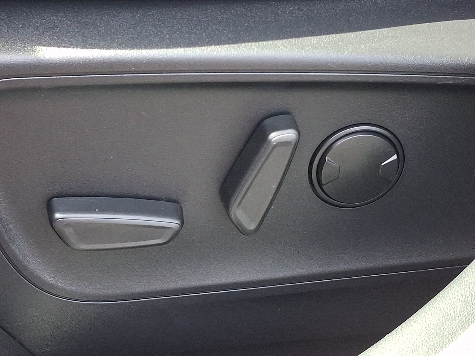 2024 Iconic Silver Metallic - JS Ford Escape PHEV FWD