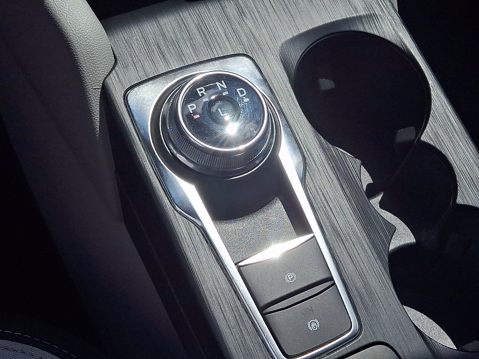 2026 agate black metallic - UM Ford Escape Active FWD
