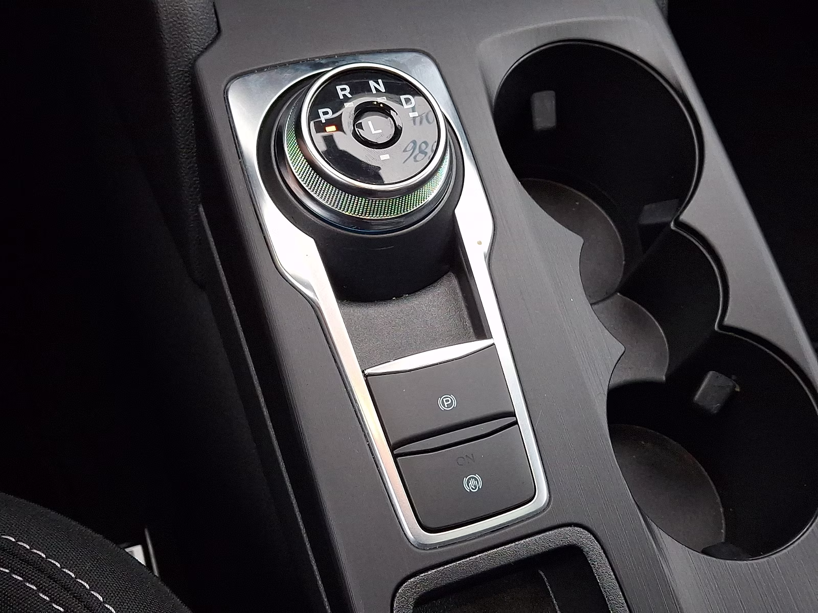 2026 space silver metallic - A3 Ford Escape Active AWD