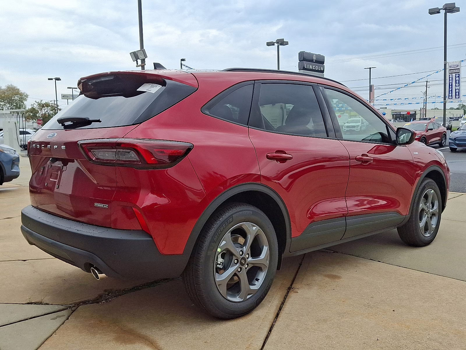 2025 Rapid Red Metallic Tinted Clearcoat - D4 Ford Escape ST-Line Select AWD