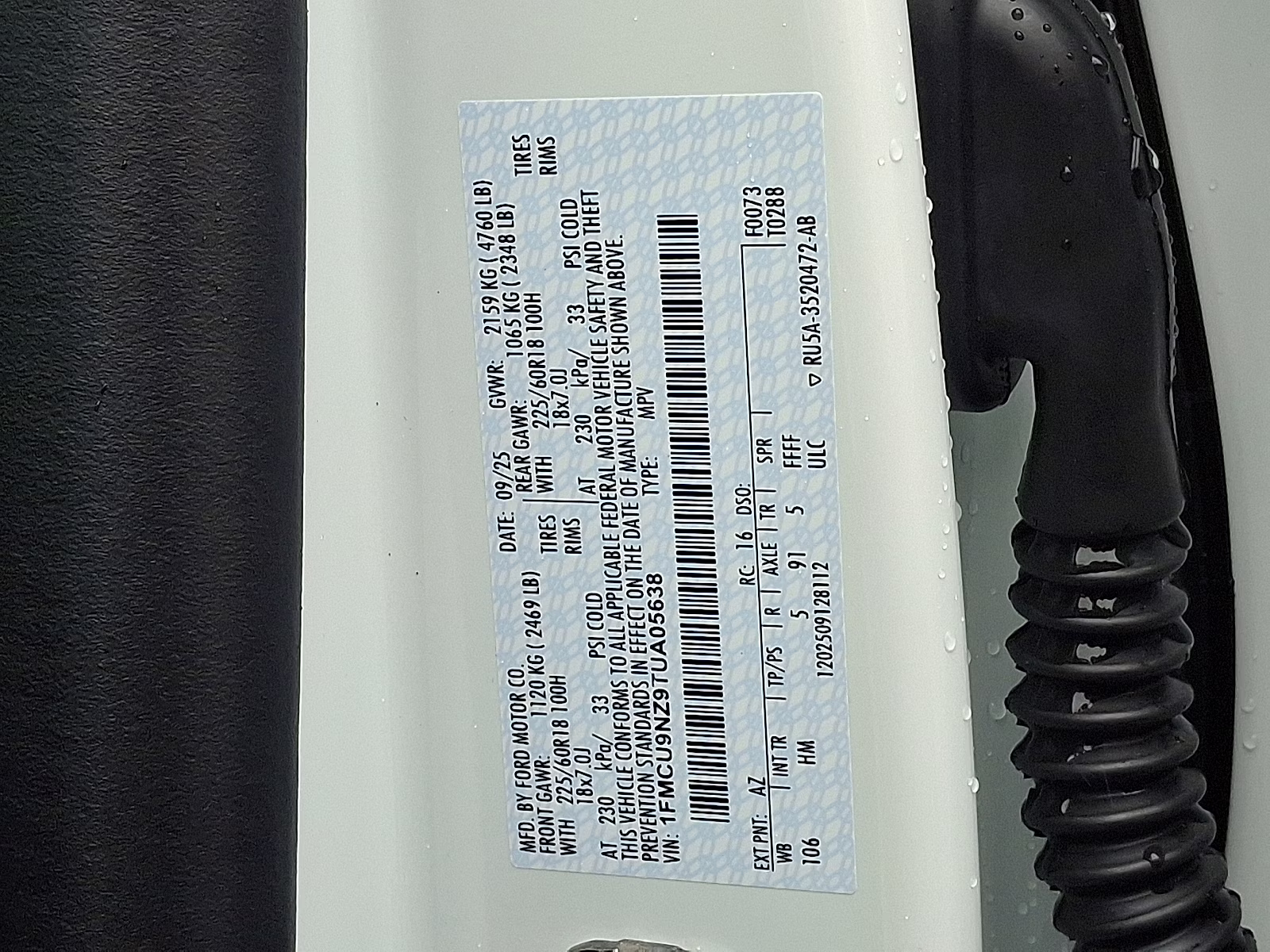 2026 star white metallic tri-coat - AZ Ford Escape Hybrid ST-Line Select AWD