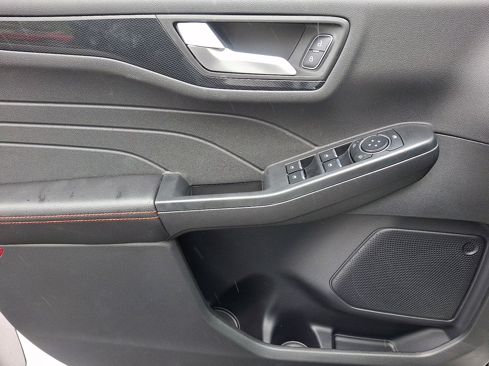 2026 star white metallic tri-coat - AZ Ford Escape Hybrid ST-Line Select AWD