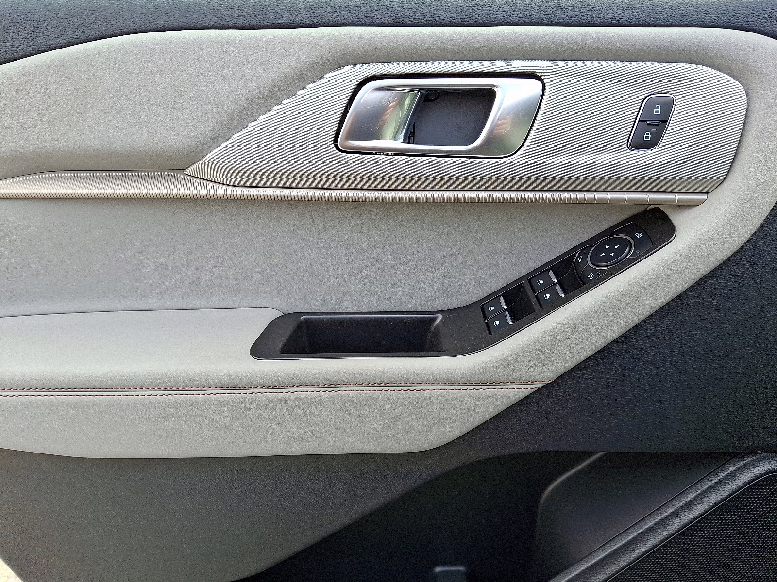 2026 Carbonized Gray Metallic - M7 Ford Explorer Active 4X4