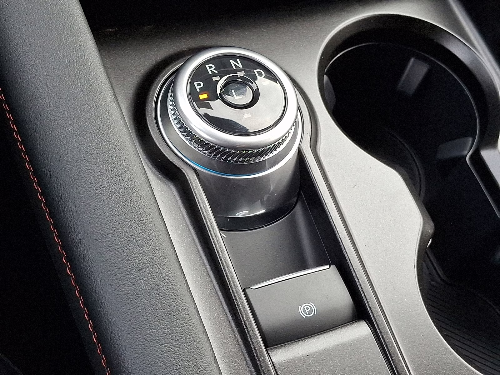 2026 Rapid Red Metallic Tinted Clearcoat - D4 Ford Explorer ST-Line 4X4