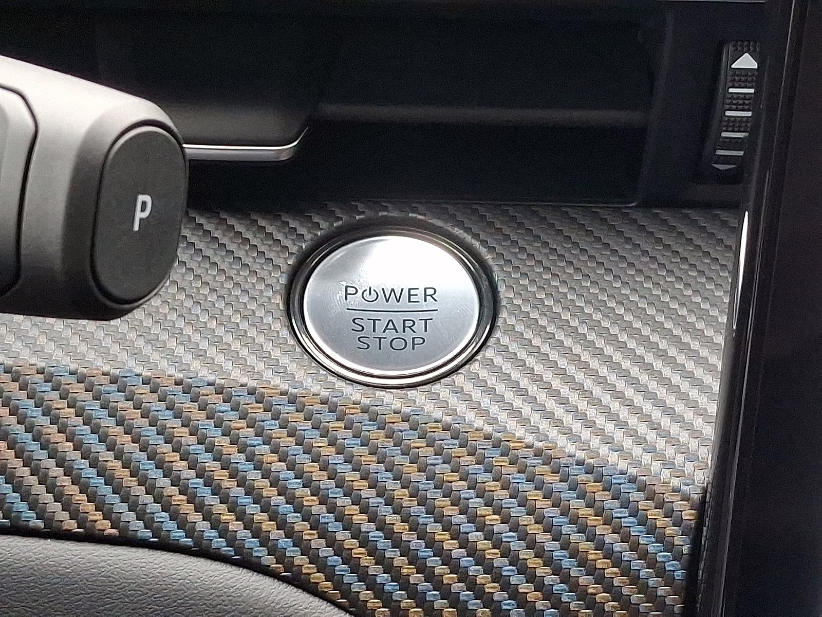 2025 Molten Magenta Metallic Tinted Clearcoat - DT Ford Mustang Mach-E Premium AWD