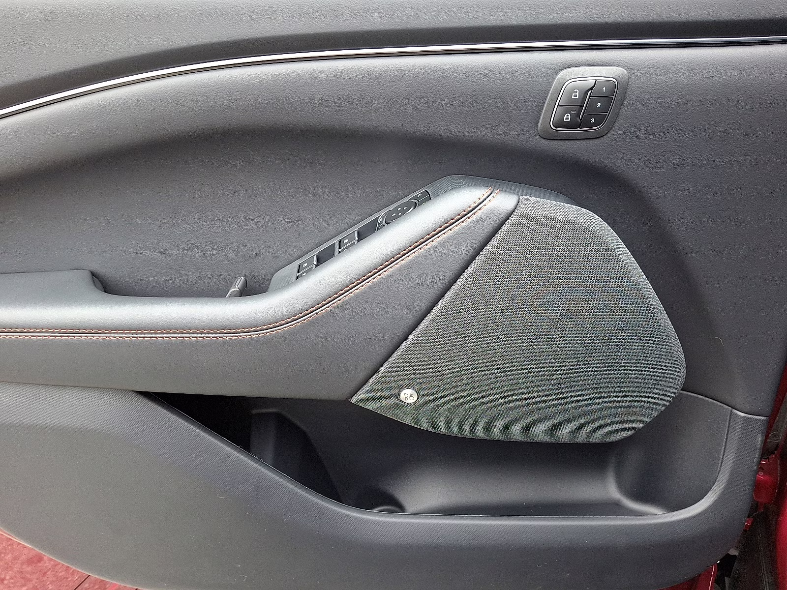 2025 Molten Magenta Metallic Tinted Clearcoat - DT Ford Mustang Mach-E Premium AWD