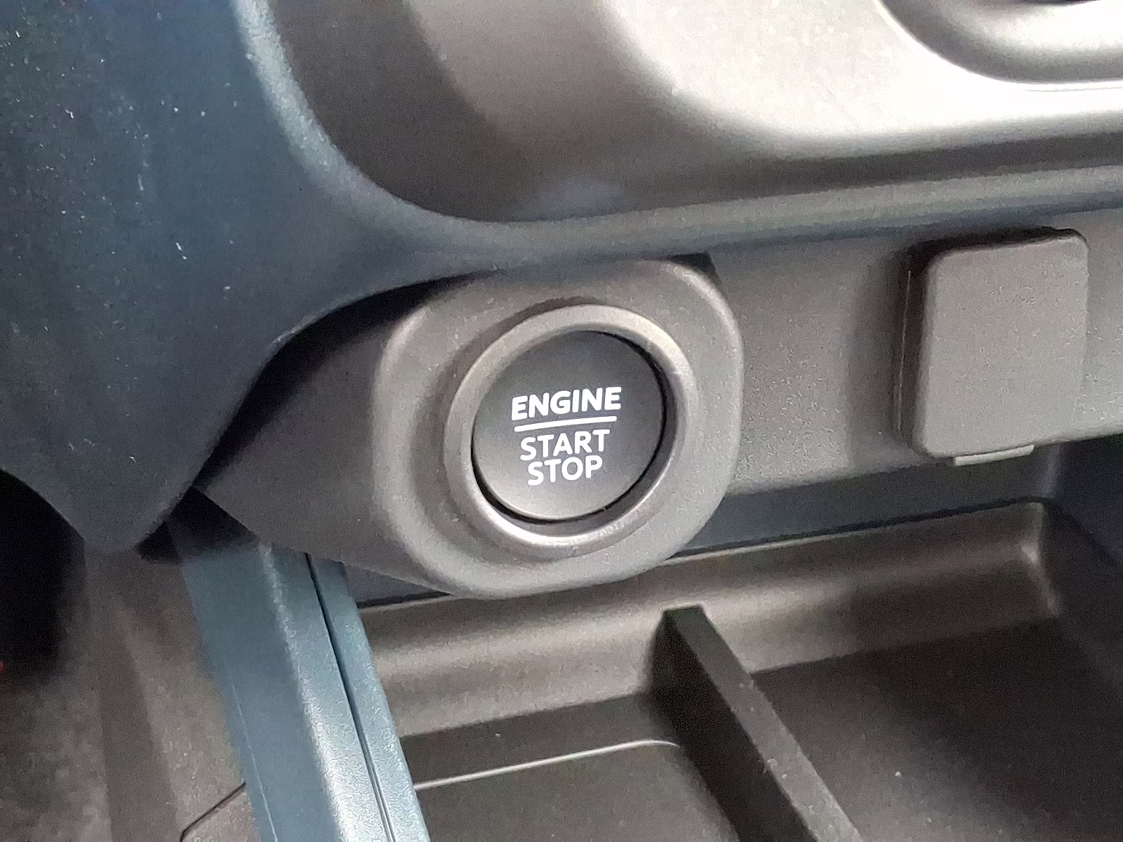 2025 Space White Metallic - A3 Ford Maverick XLT AWD