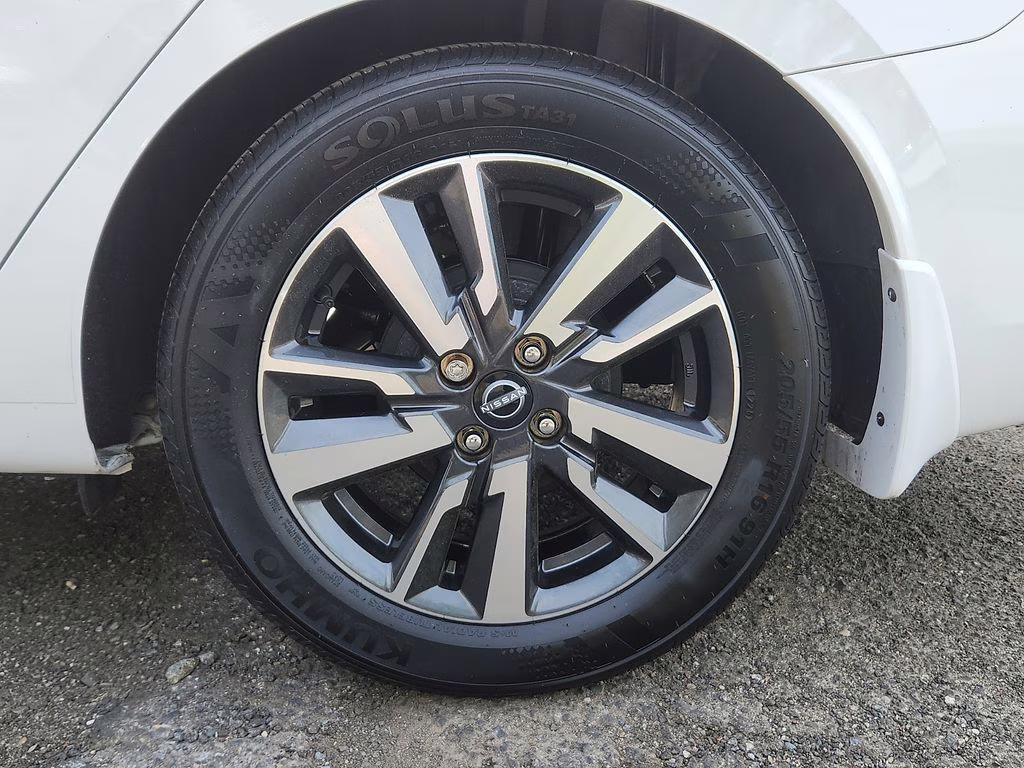 2025 Fresh Powder Nissan Versa 1.6 S FWD Sedan