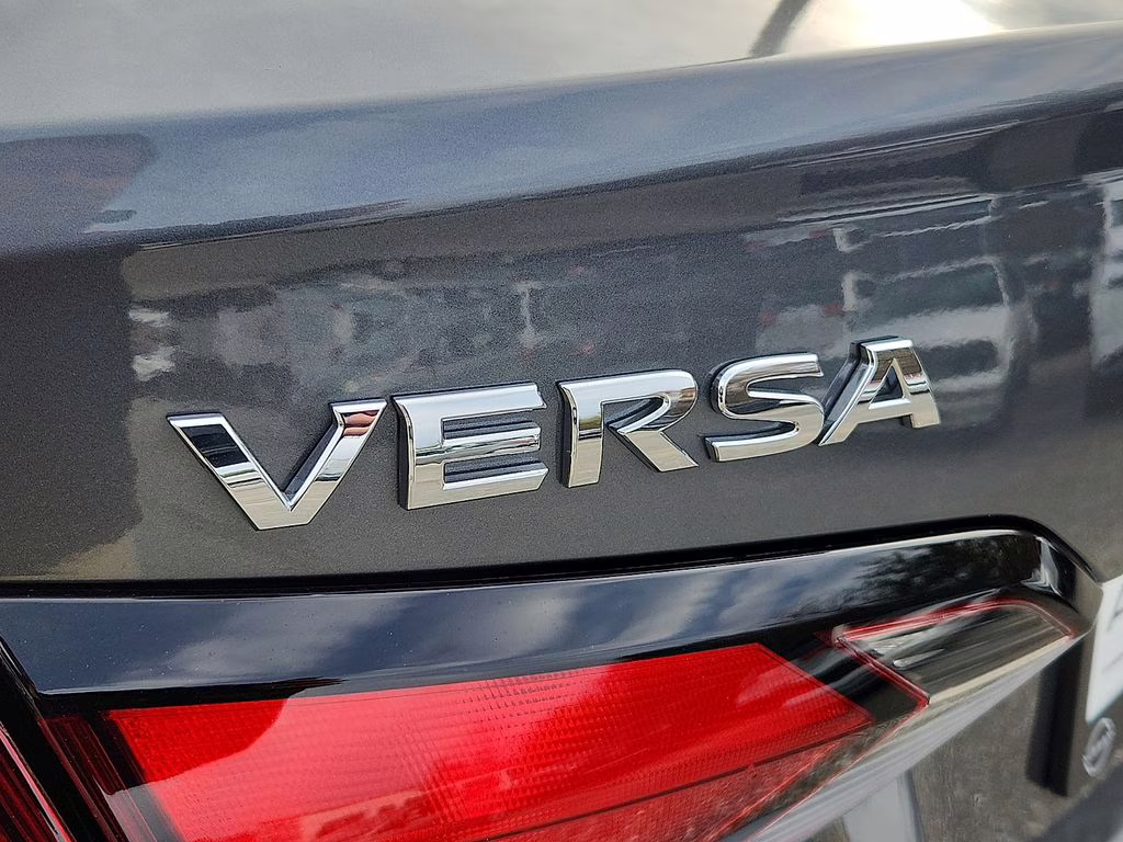 2025 Gun Metallic Nissan Versa 1.6 SV FWD Sedan