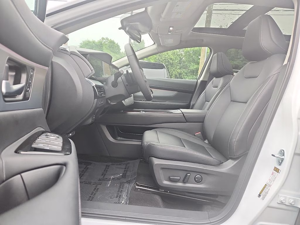 2025 Everest White Pearl Tricoat/Super Black Nissan Murano SL AWD SUV