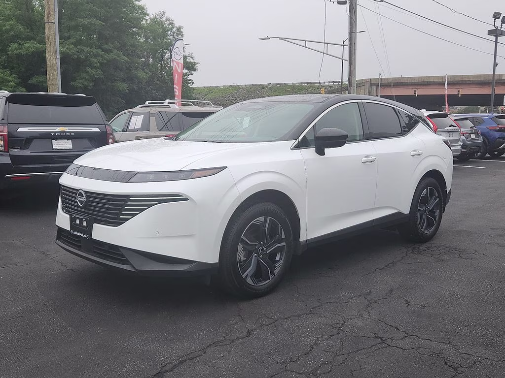 2025 Everest White Pearl Tricoat/Super Black Nissan Murano SL AWD SUV