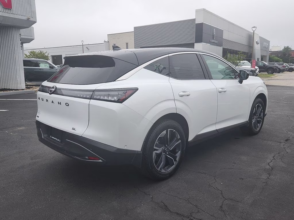 2025 Everest White Pearl Tricoat/Super Black Nissan Murano SL AWD SUV