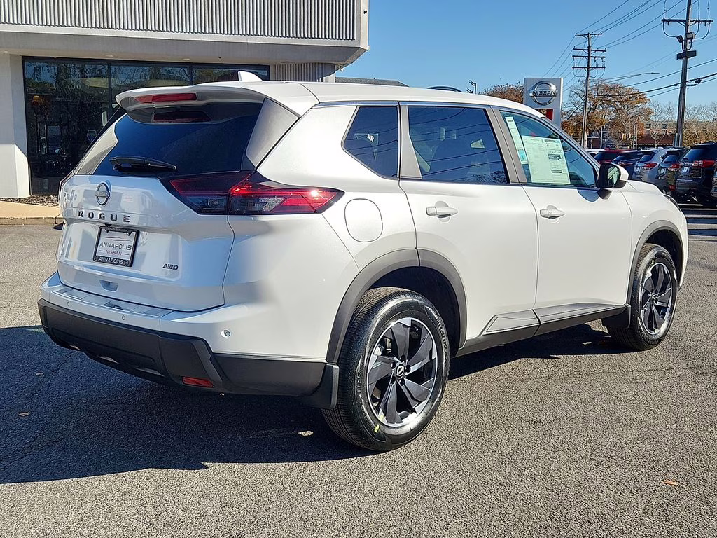 2026 Everest White Pearl Tricoat Nissan Rogue SV AWD SUV