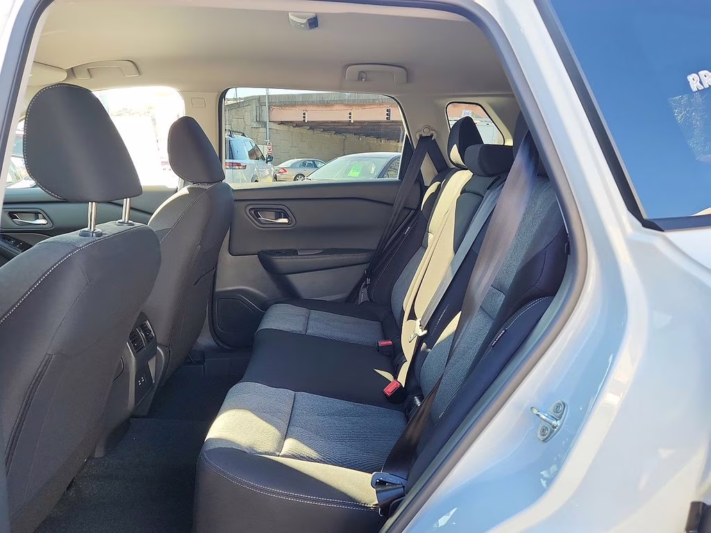 2026 Everest White Pearl Tricoat Nissan Rogue SV AWD SUV