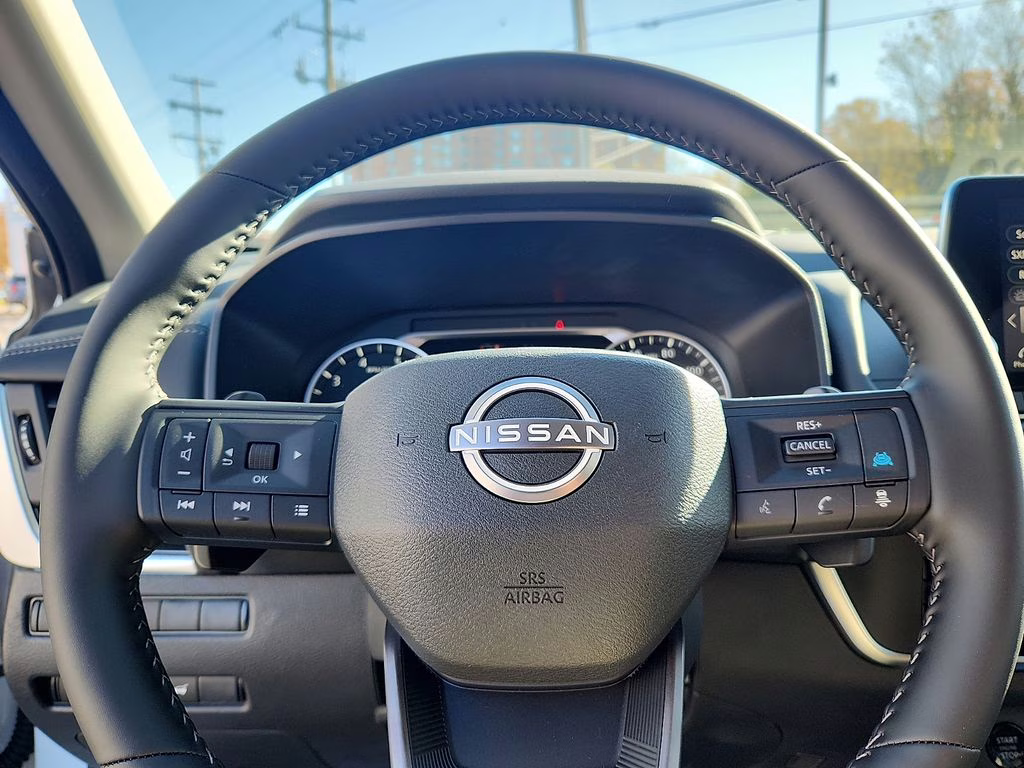 2026 Everest White Pearl Tricoat Nissan Rogue SV AWD SUV