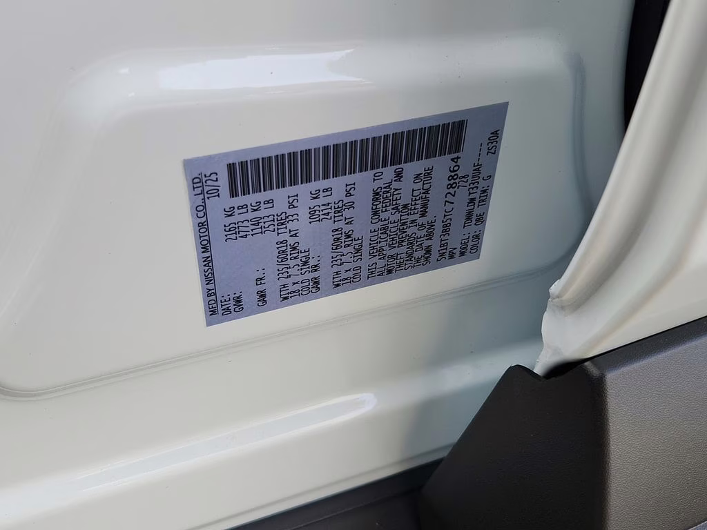 2026 Everest White Pearl Tricoat Nissan Rogue SV AWD SUV