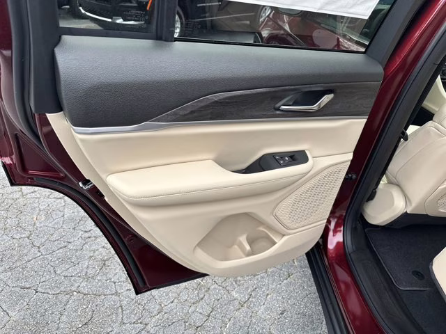 2025 Velvet Red Pearlcoat Jeep Grand Cherokee Limited RWD SUV