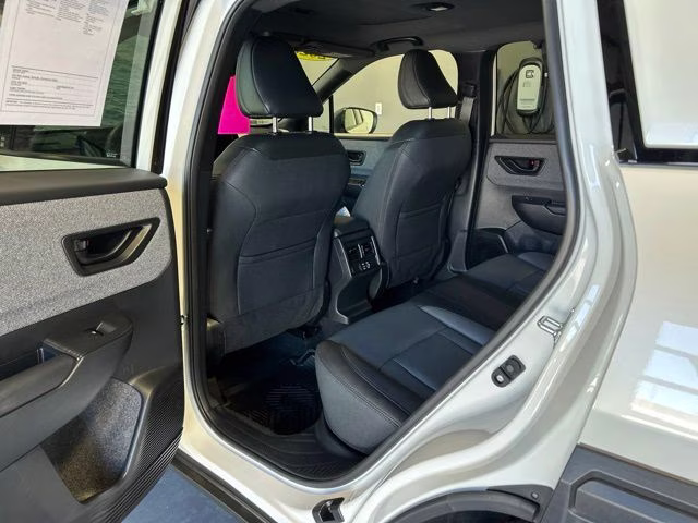 2026 Crystal White Pearl Subaru Outback Premium AWD SUV