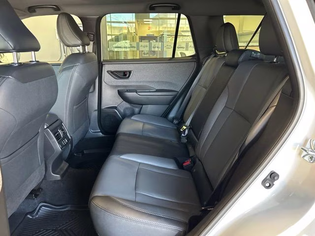 2026 Crystal White Pearl Subaru Outback Premium AWD SUV