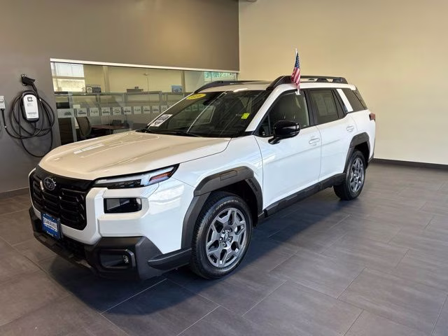 2026 Crystal White Pearl Subaru Outback Premium AWD SUV