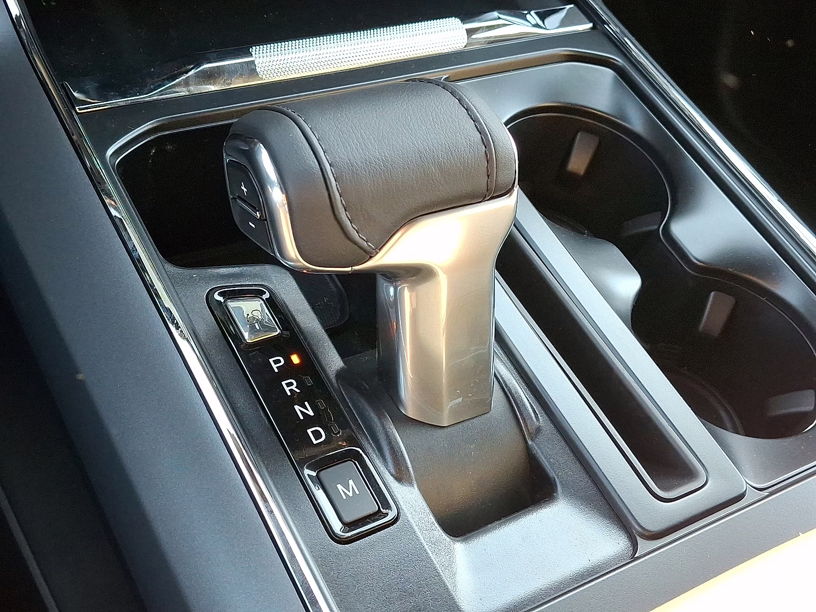 2025 Space White Metallic - A3 Ford F-150 LARIAT 4X4