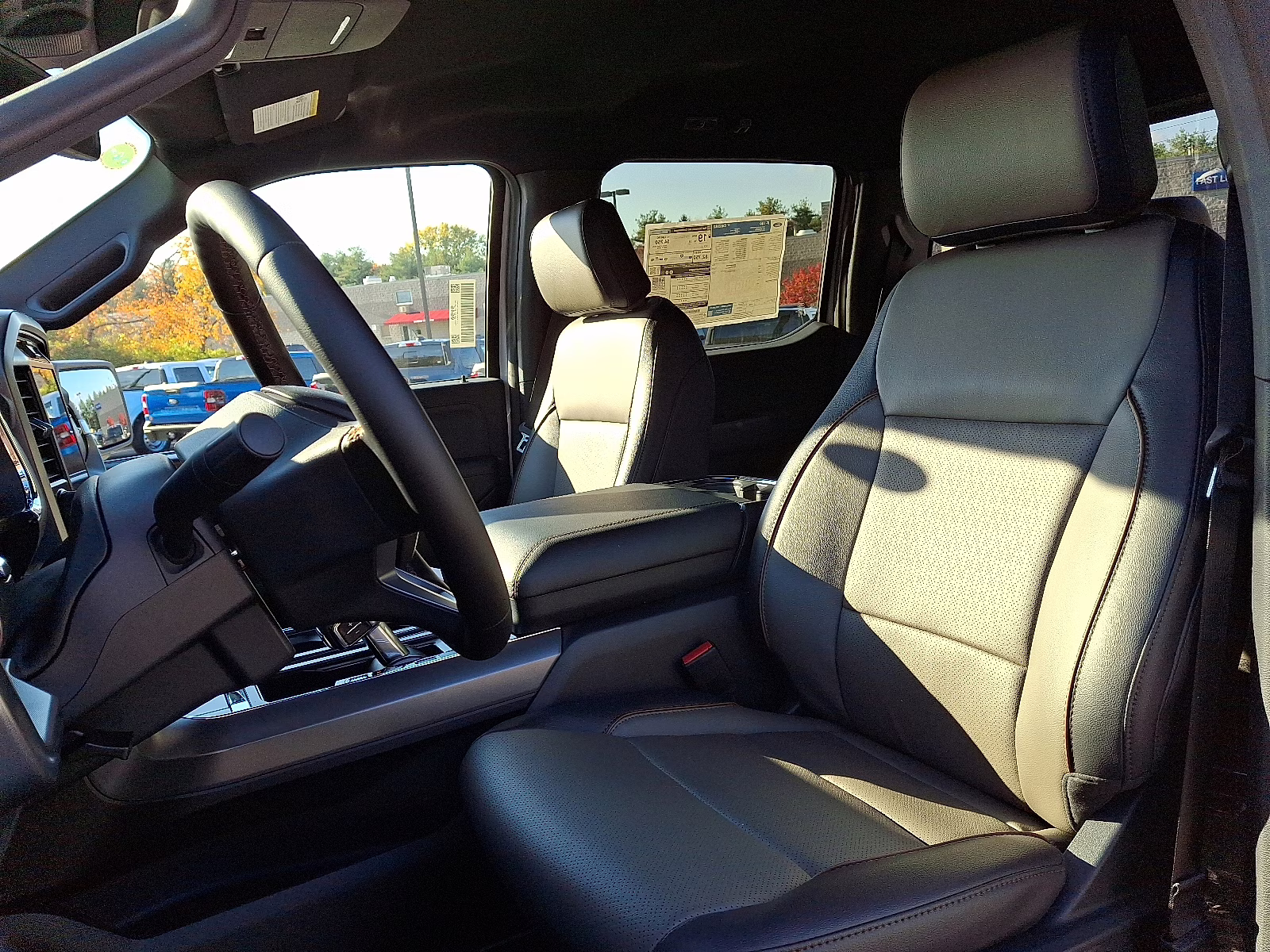 2025 Space White Metallic - A3 Ford F-150 LARIAT 4X4