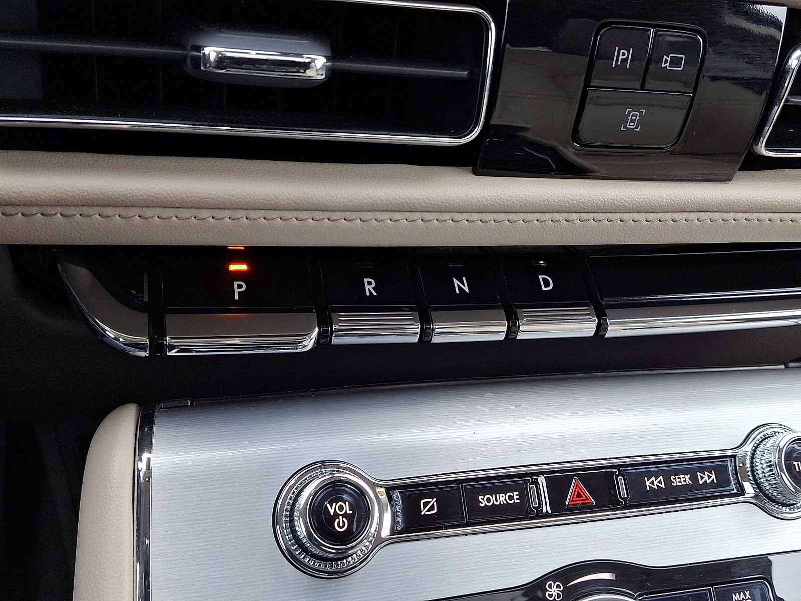 2022 Asher Gray Metallic Clearcoat - M7 Lincoln Aviator Standard AWD