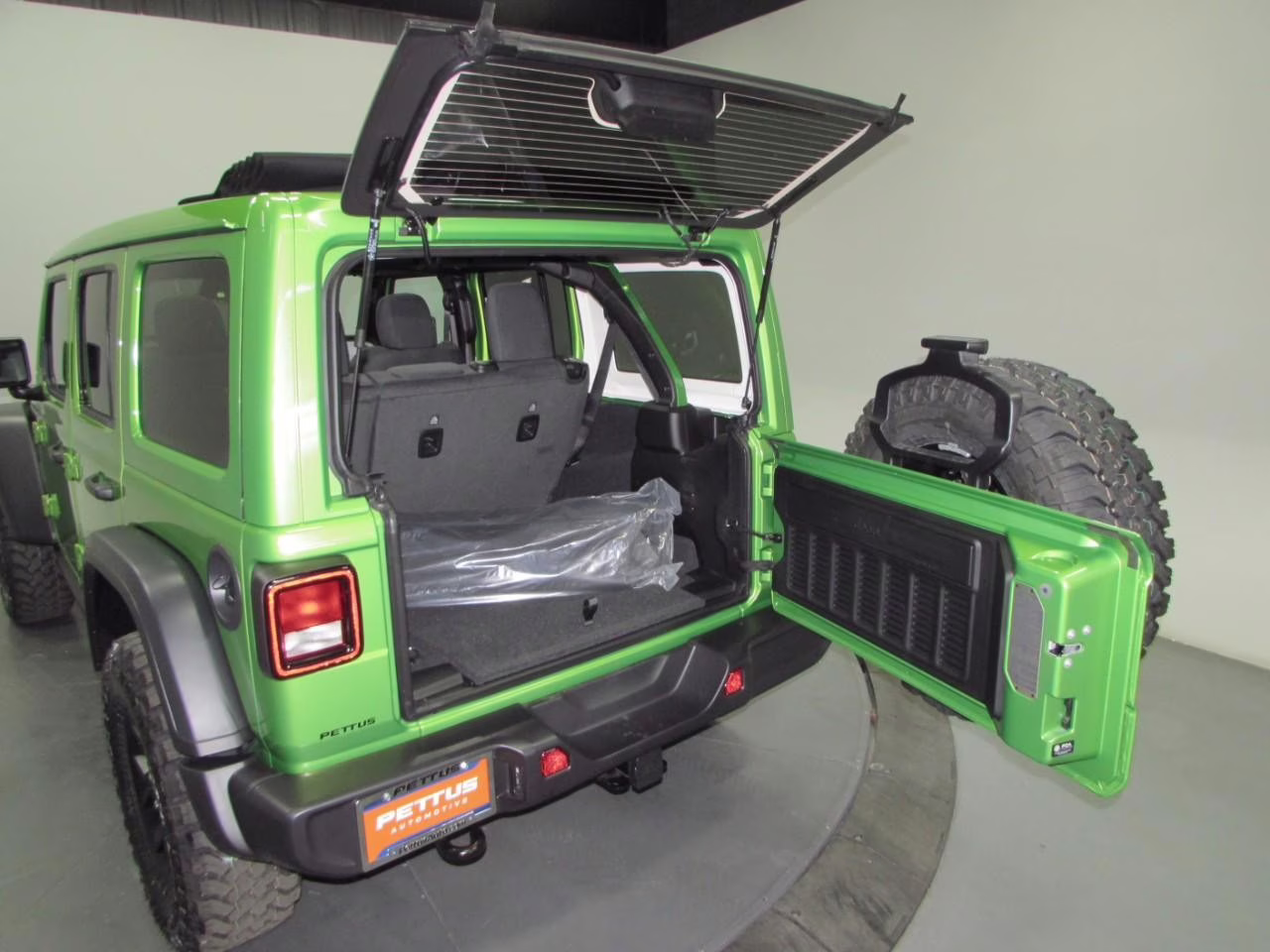 2026 Mojito Clearcoat Jeep Wrangler Willys 4X4 SUV