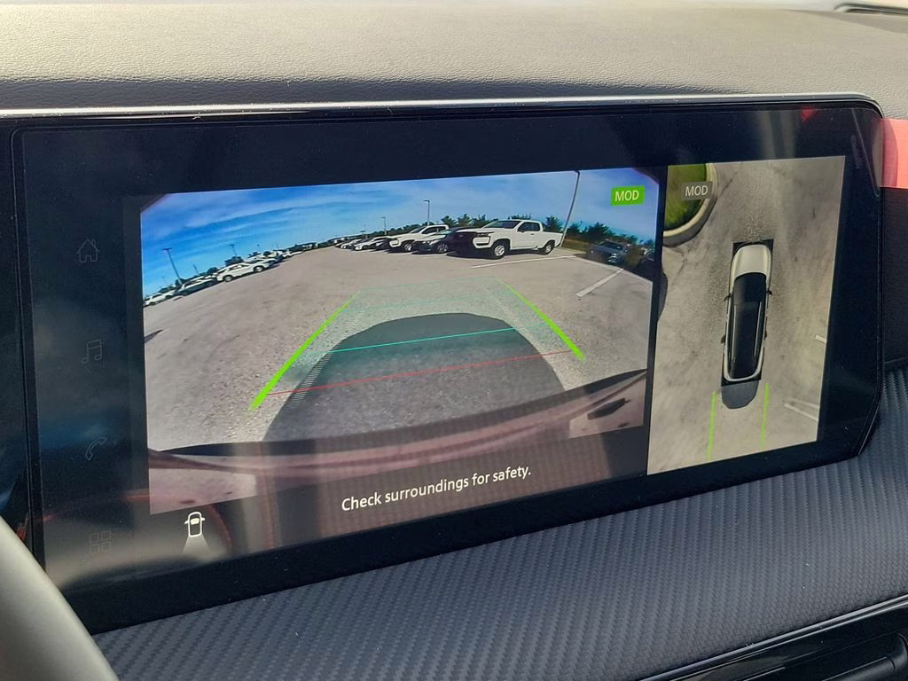 2026 Scarlet Nissan Kicks SR FWD SUV