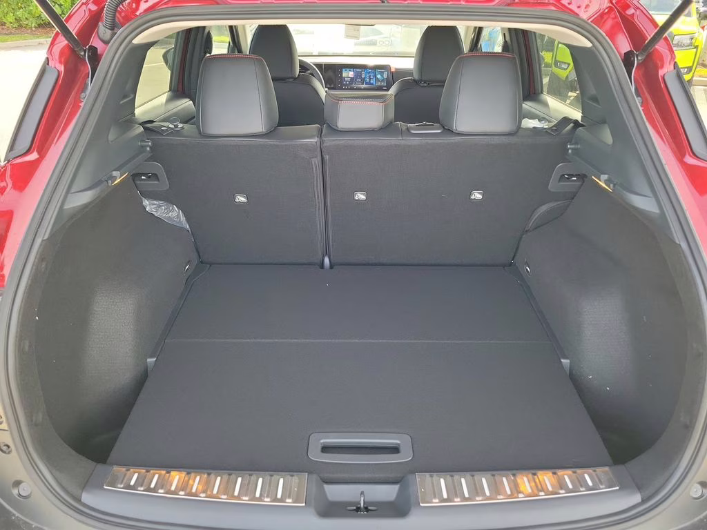 2026 Scarlet Nissan Kicks SR FWD SUV