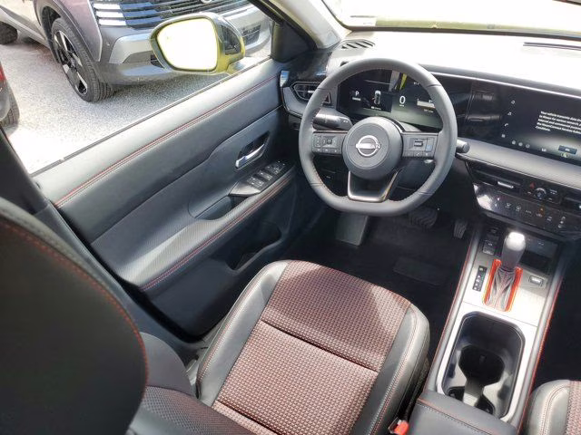 2026 Aspen White Nissan Kicks SR FWD SUV