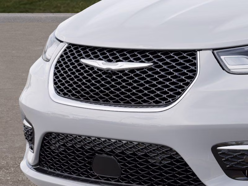 2025 Bright White Clearcoat Chrysler Pacifica Select FWD Van