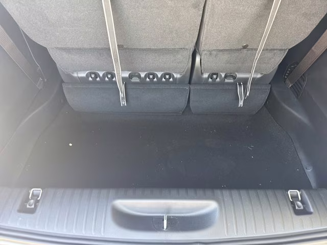 2026 Silver Mist Clearcoat Chrysler Pacifica Select FWD Van