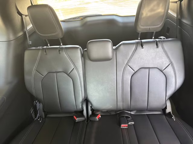 2026 Silver Mist Clearcoat Chrysler Pacifica Select FWD Van