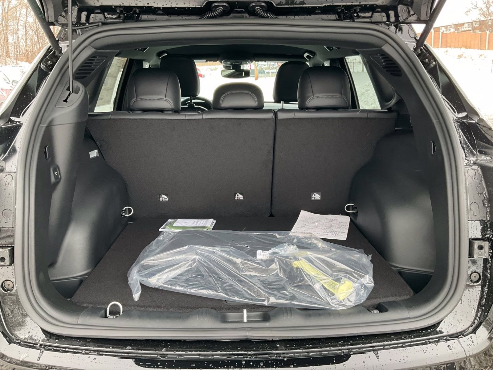 2026 Diamond Black Crystal Pearlcoat Jeep Compass Limited 4X4 SUV