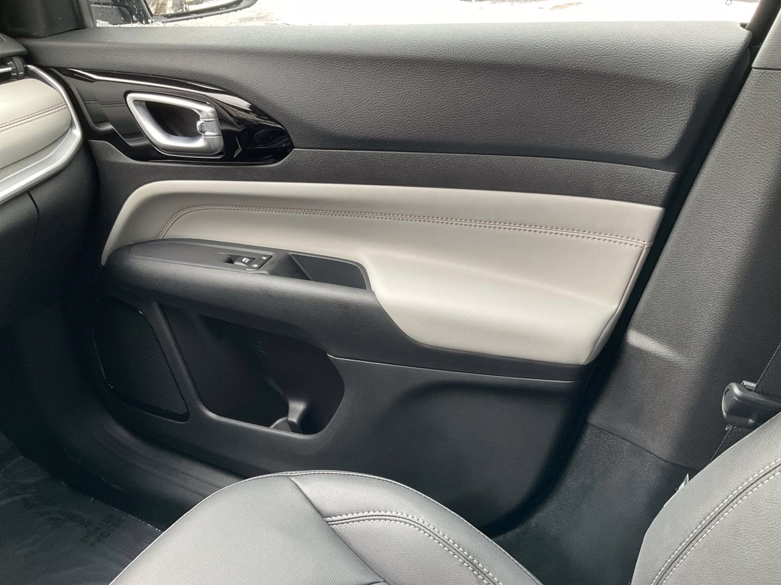 2026 Diamond Black Crystal Pearlcoat Jeep Compass Limited 4X4 SUV