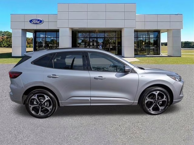 2023 Silver Metallic Ford Escape ST-Line Select AWD SUV