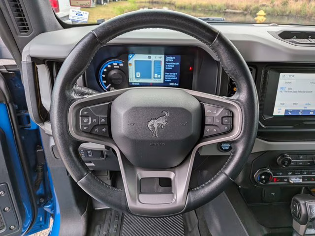 2021 Blue Metallic Ford Bronco Badlands 4X4 Convertible