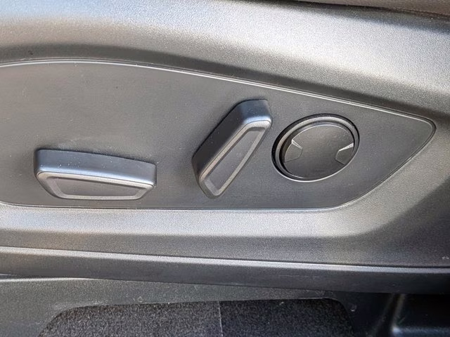 2023 Green Metallic Ford Explorer ST-Line 4X4 SUV