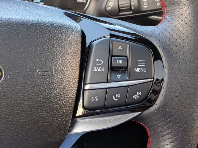 2023 Green Metallic Ford Explorer ST-Line 4X4 SUV