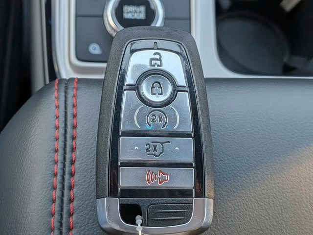 2023 Green Metallic Ford Explorer ST-Line 4X4 SUV