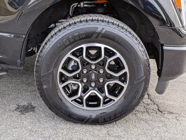 2023 Black Metallic Ford F-150 XLT 4X4 Truck
