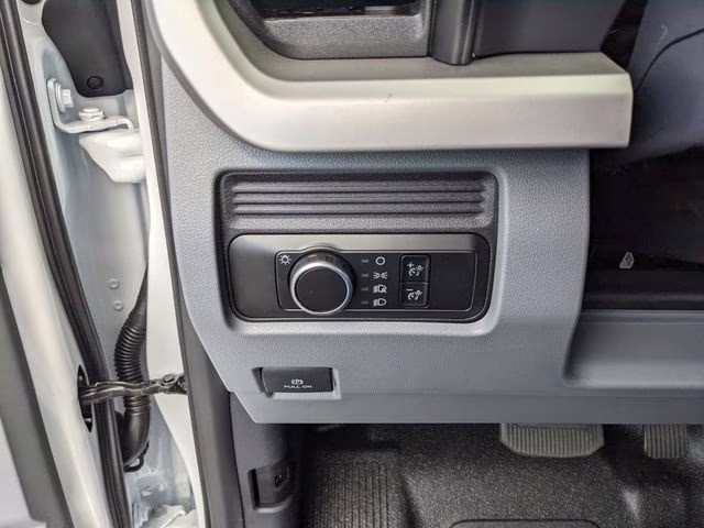 2026 Oxford White Ford Super Duty F-550 DRW XL 4X4 Chassis