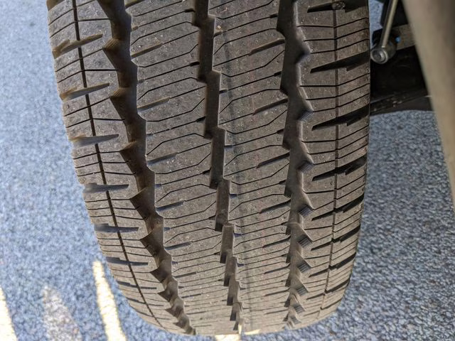 2026 Oxford White Ford Transit-250 Base RWD Van