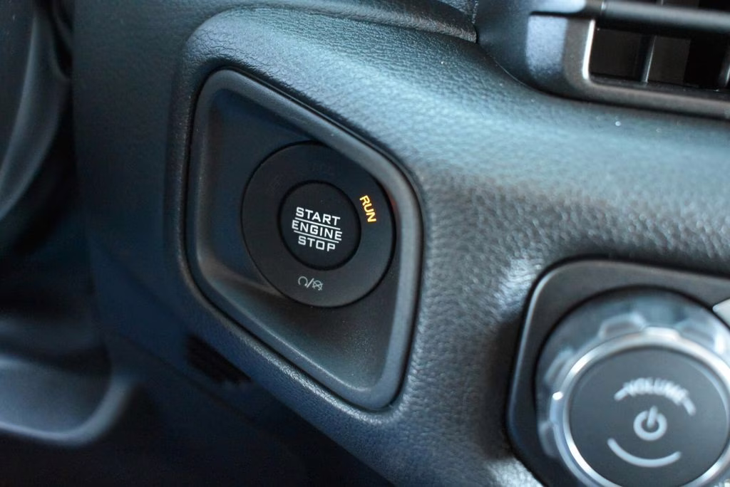 2026 Anvil Clear Coat Jeep Wrangler Sport 4X4 SUV