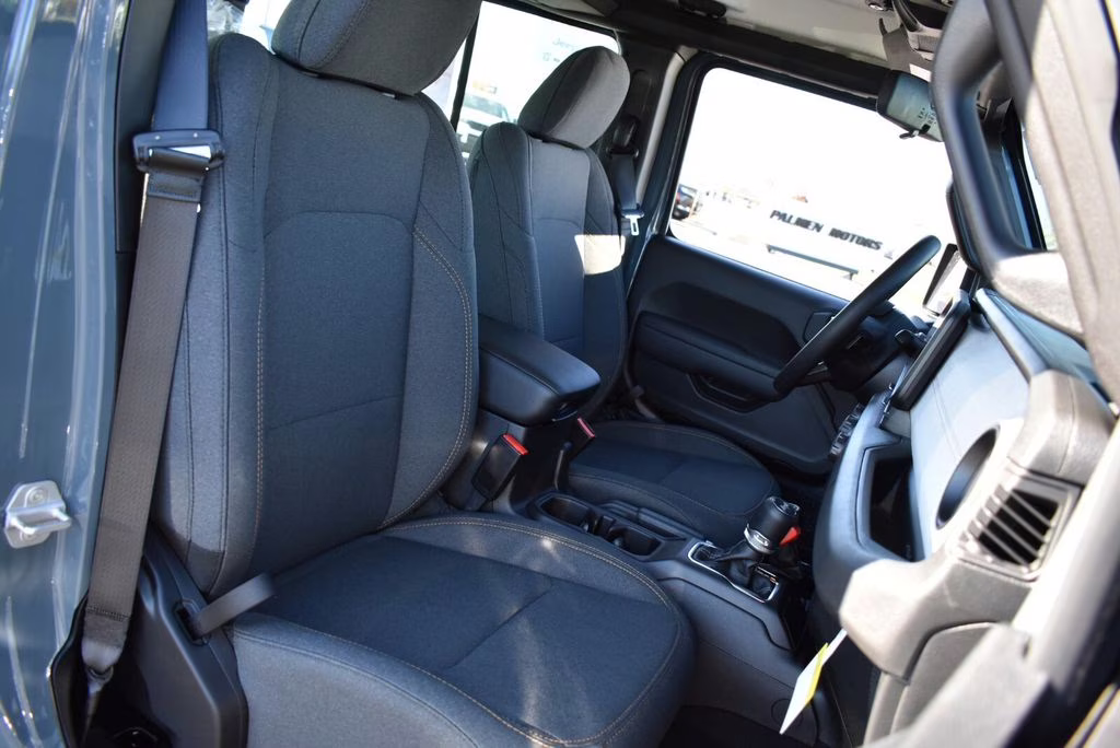 2026 Anvil Clear Coat Jeep Wrangler Sport 4X4 SUV