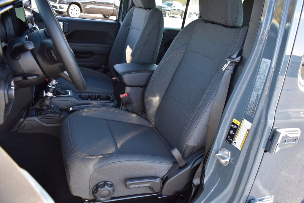 2026 Anvil Clear Coat Jeep Wrangler Sport 4X4 SUV