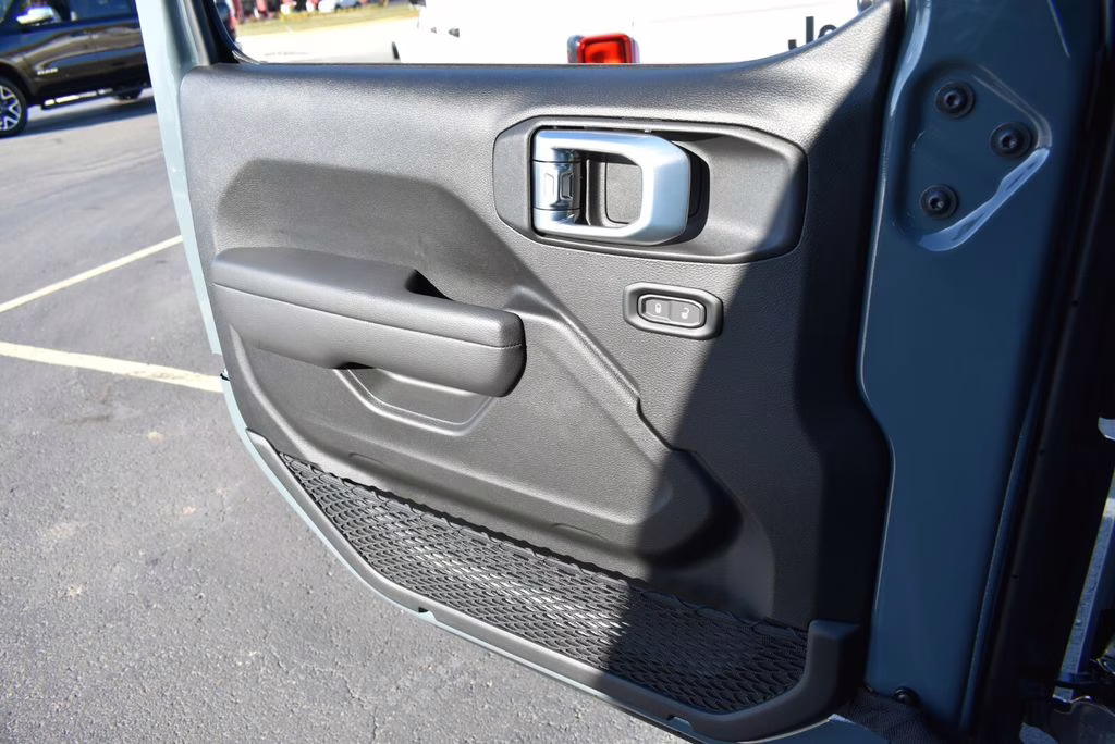 2026 Anvil Clear Coat Jeep Wrangler Sport 4X4 SUV