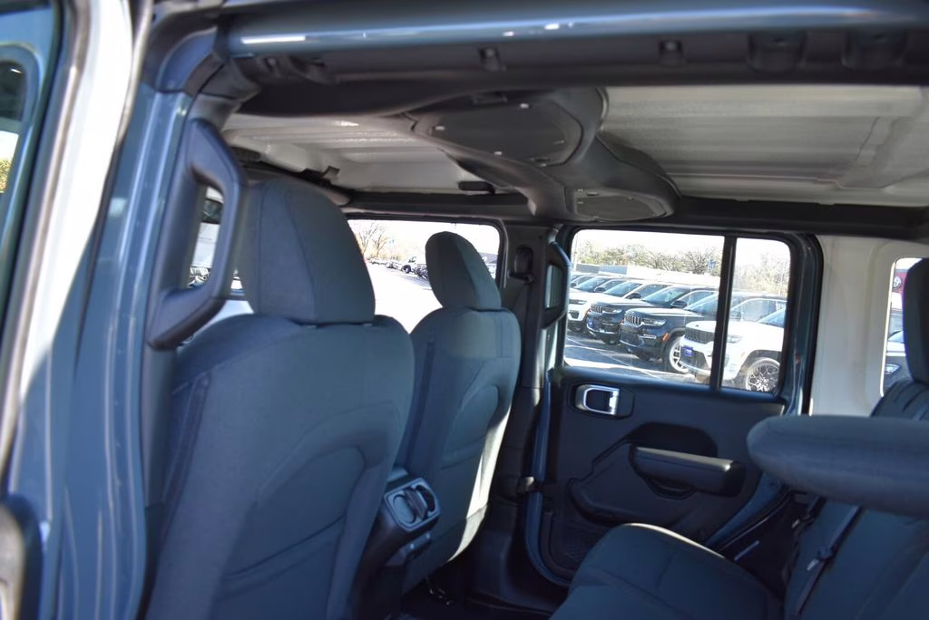 2026 Anvil Clear Coat Jeep Wrangler Sport 4X4 SUV