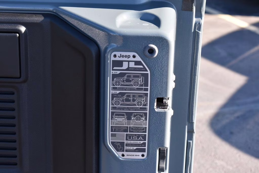 2026 Anvil Clear Coat Jeep Wrangler Sport 4X4 SUV